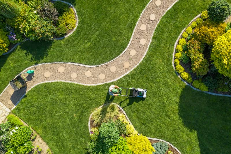 Best Lawn Care Companies La Mirada thumbnail